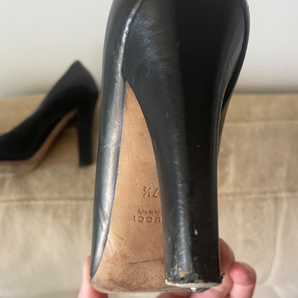 Authentic Gucci Black Leather women’s Shoes, size 37 1/2 . - Picture 5 of 8